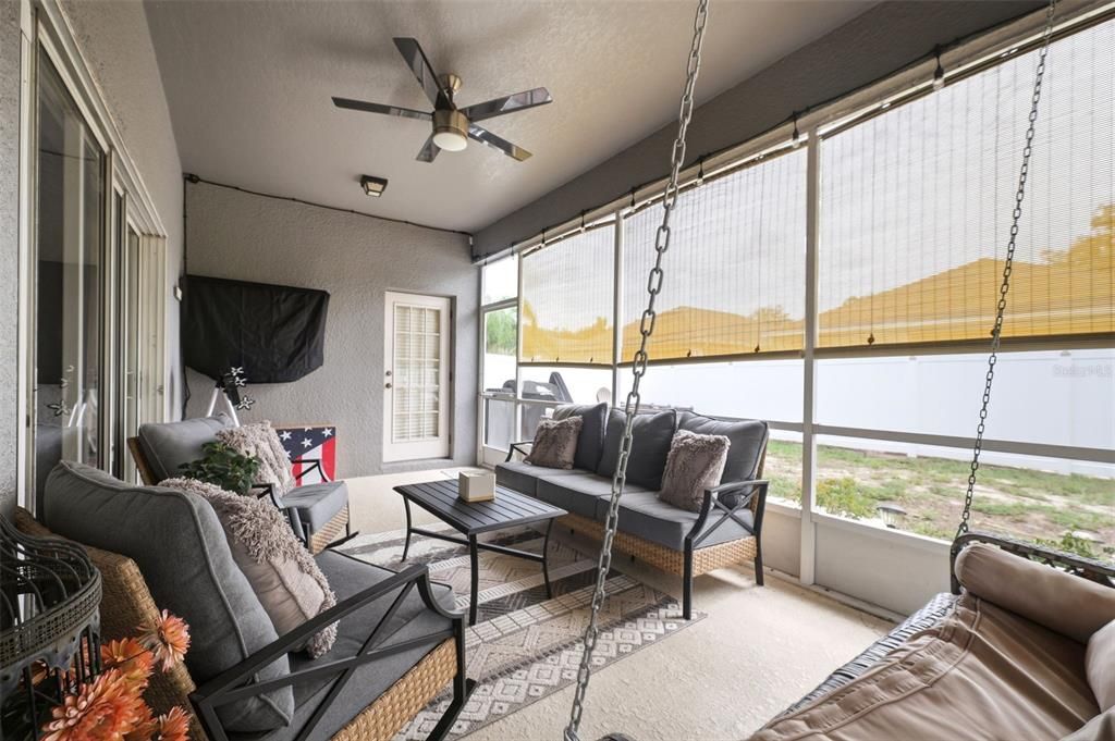 En Venta: $384,900 (4 camas, 2 baños, 1819 Pies cuadrados)