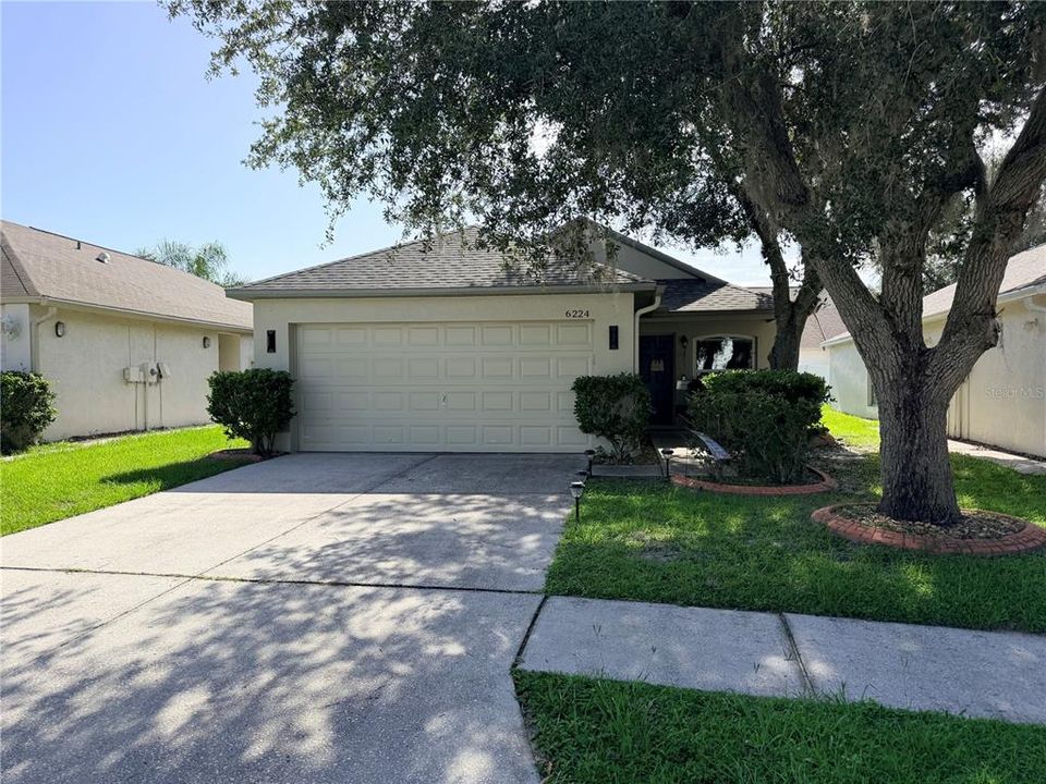 For Sale: $270,000 (3 beds, 2 baths, 1158 Square Feet)