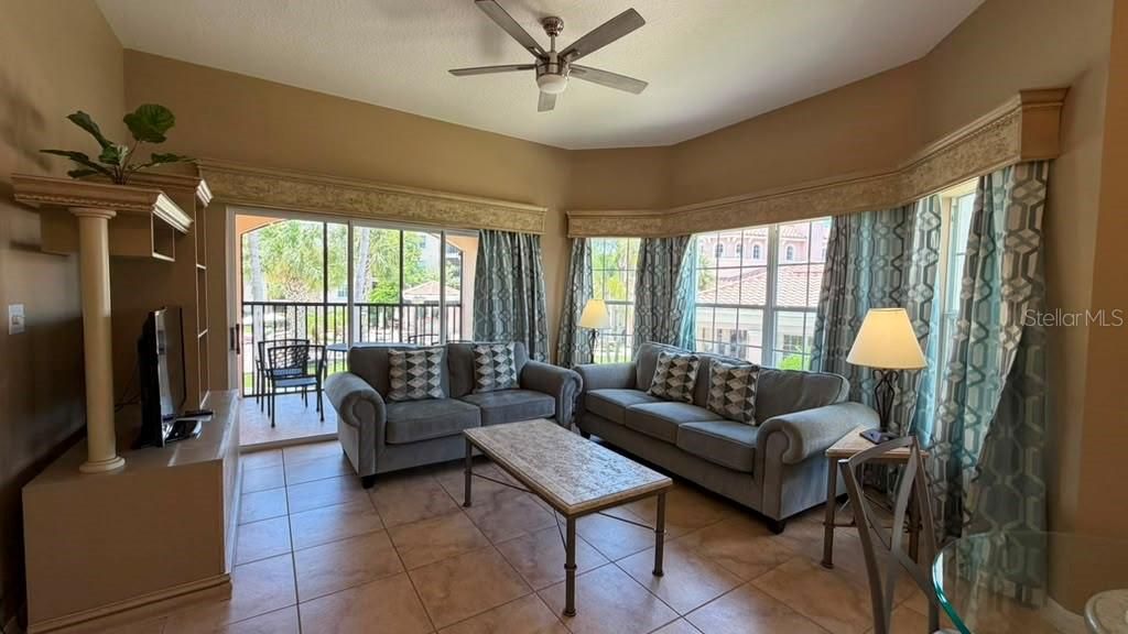 For Sale: $295,000 (3 beds, 2 baths, 1437 Square Feet)
