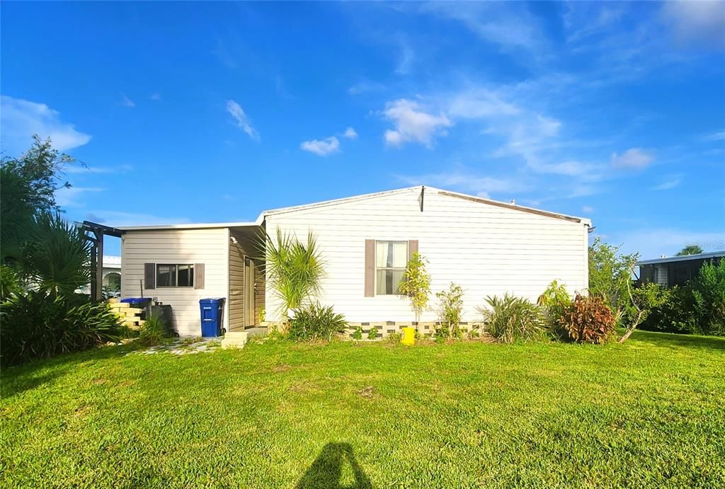 На продажу: $129,900 (2 спален, 2 ванн, 1432 Квадратных фут)