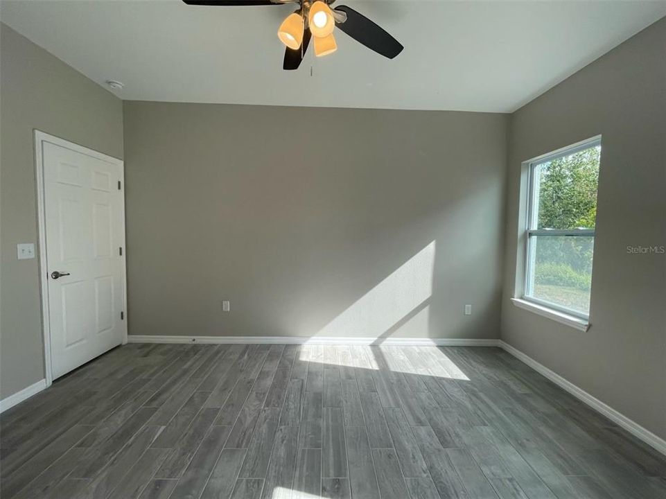 En Renta: $1,695 (3 camas, 2 baños, 1350 Pies cuadrados)