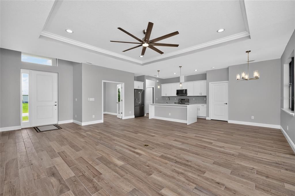 For Sale: $445,000 (3 beds, 2 baths, 1740 Square Feet)