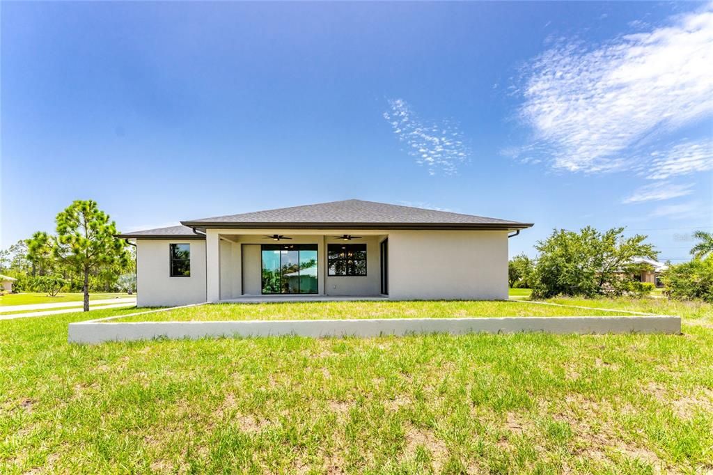 For Sale: $445,000 (3 beds, 2 baths, 1740 Square Feet)