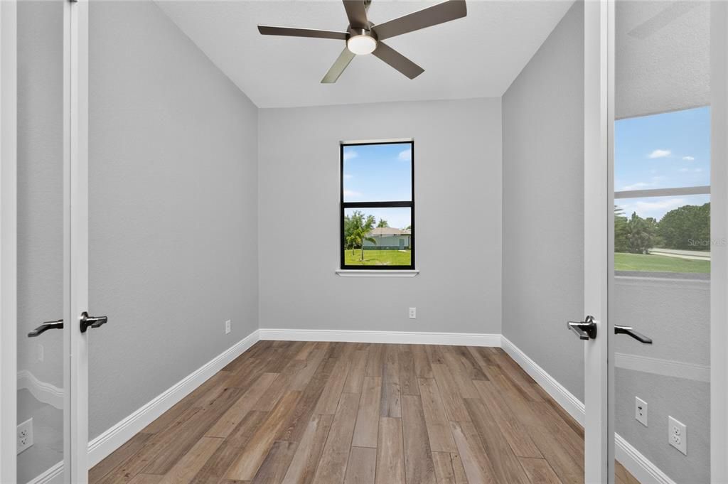 For Sale: $445,000 (3 beds, 2 baths, 1740 Square Feet)