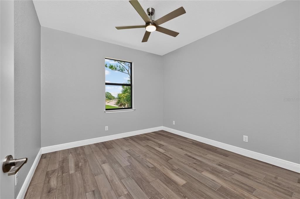 For Sale: $445,000 (3 beds, 2 baths, 1740 Square Feet)