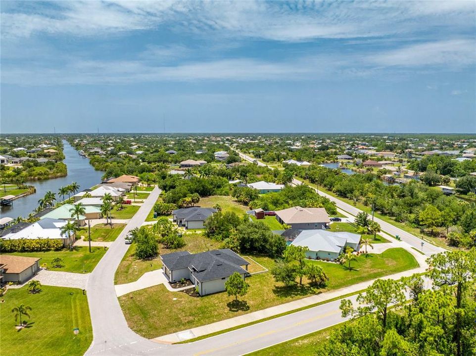 For Sale: $445,000 (3 beds, 2 baths, 1740 Square Feet)
