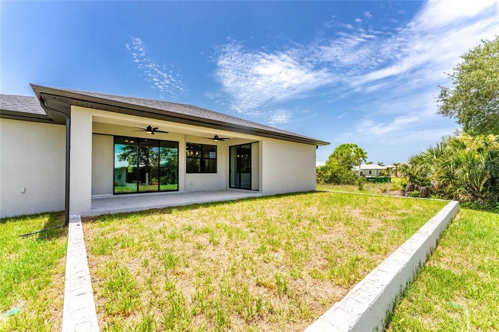 For Sale: $445,000 (3 beds, 2 baths, 1740 Square Feet)