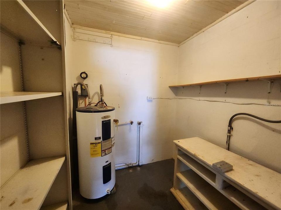 Activo con contrato: $149,000 (2 camas, 1 baños, 815 Pies cuadrados)