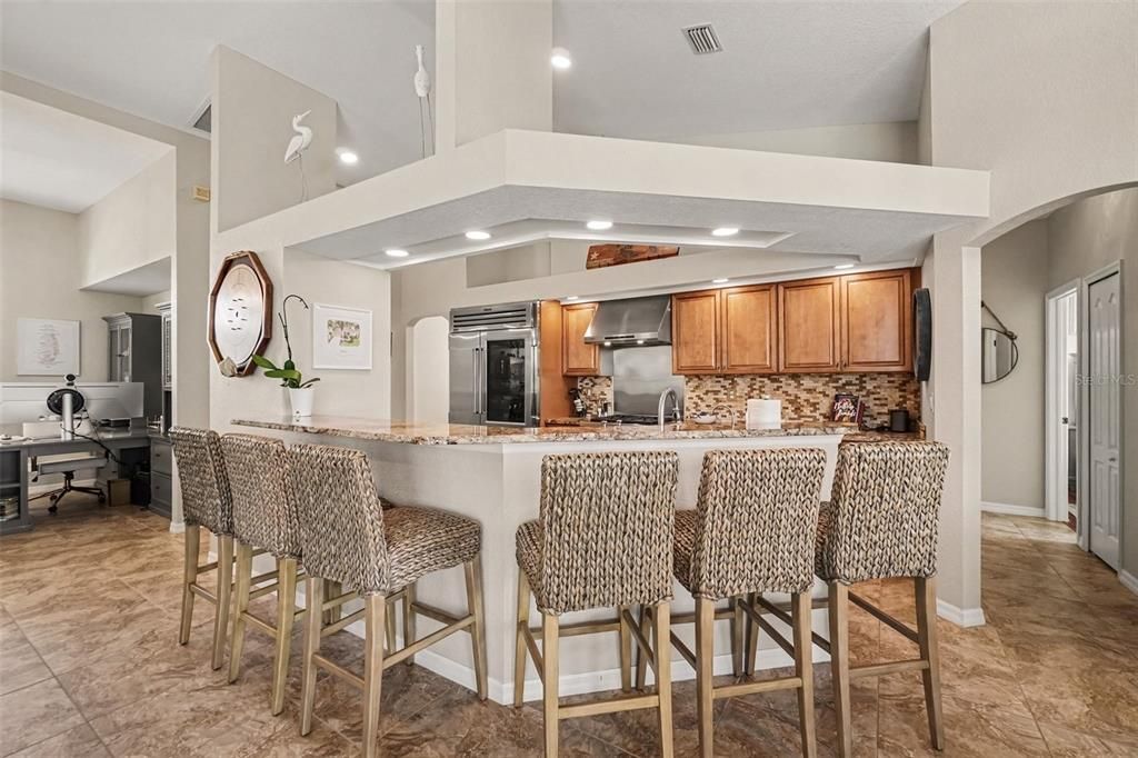 На продажу: $799,999 (3 спален, 2 ванн, 1868 Квадратных фут)