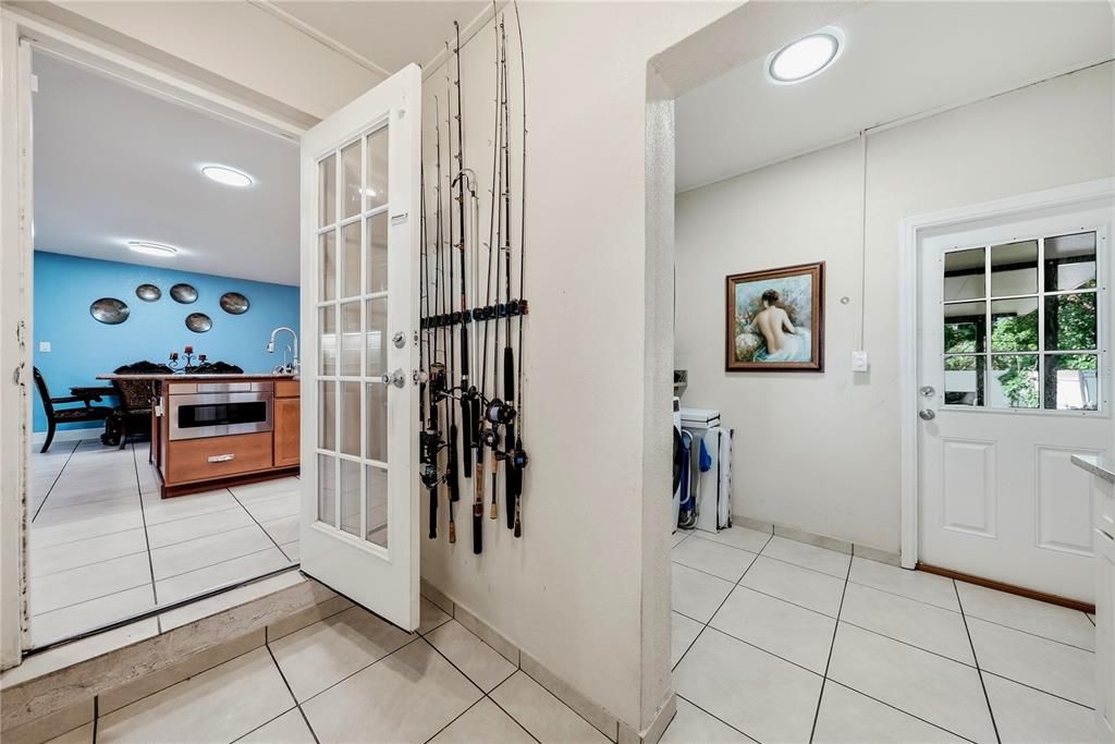На продажу: $580,000 (3 спален, 2 ванн, 1819 Квадратных фут)
