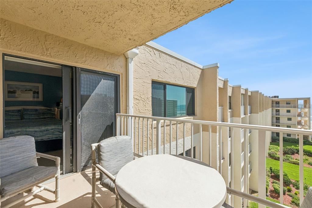 En Venta: $425,000 (2 camas, 2 baños, 944 Pies cuadrados)