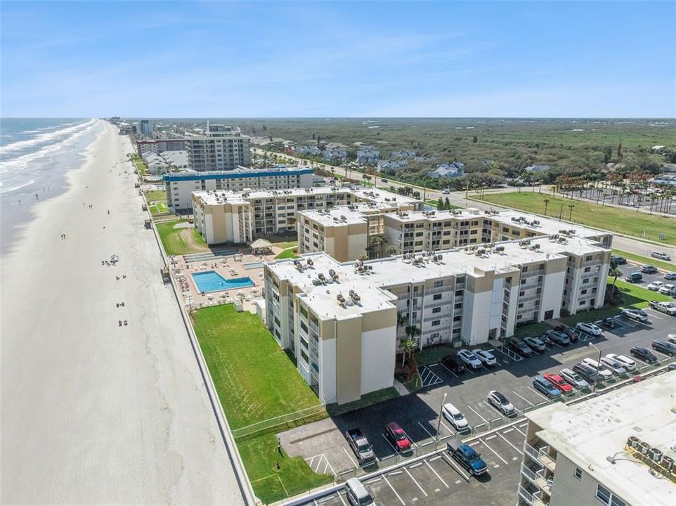 En Venta: $425,000 (2 camas, 2 baños, 944 Pies cuadrados)