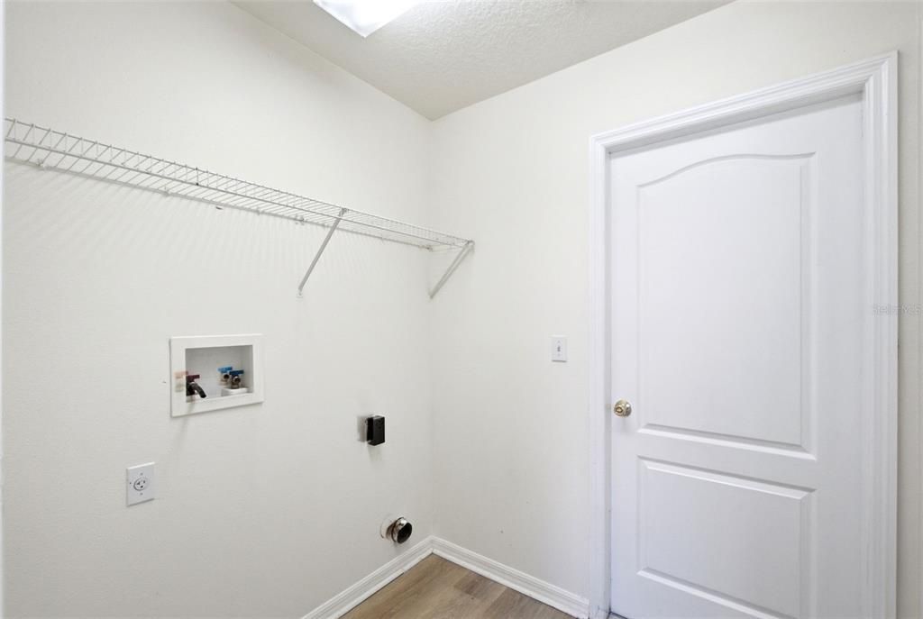 En Venta: $400,000 (3 camas, 2 baños, 1742 Pies cuadrados)