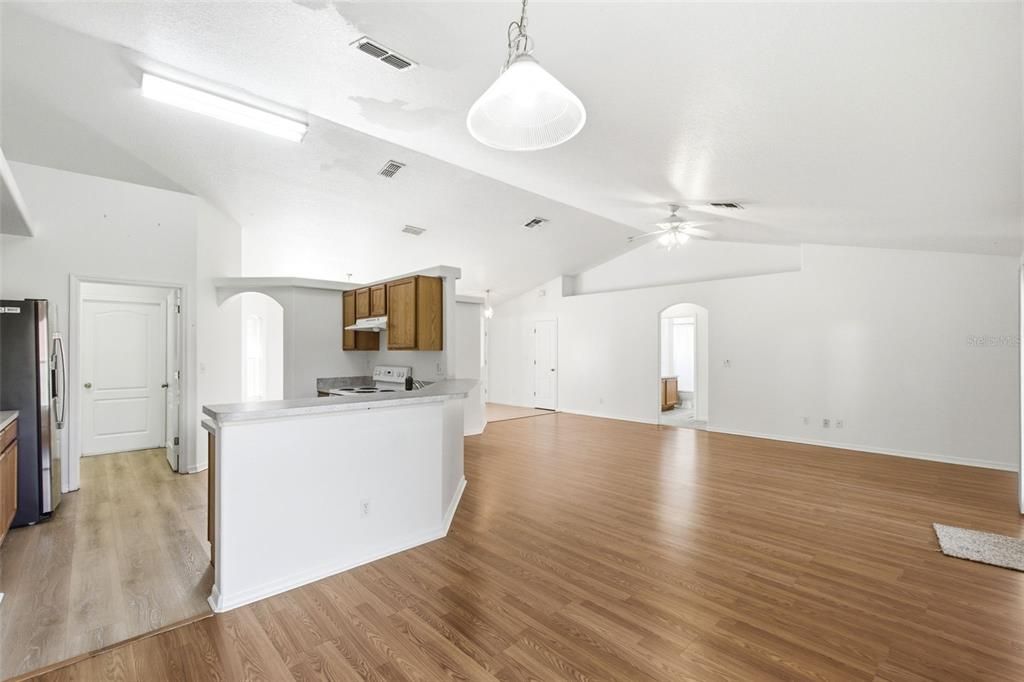 En Venta: $400,000 (3 camas, 2 baños, 1742 Pies cuadrados)