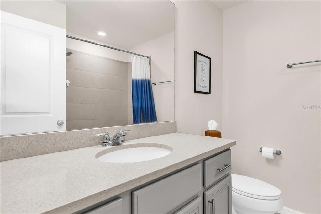 В аренду: $1,950 (2 спален, 2 ванн, 1617 Квадратных фут)