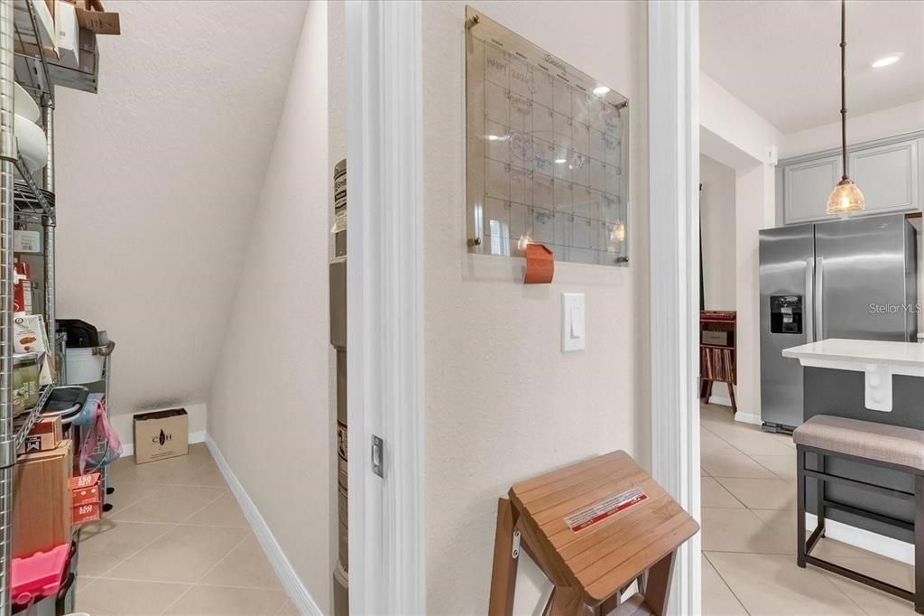 В аренду: $1,950 (2 спален, 2 ванн, 1617 Квадратных фут)