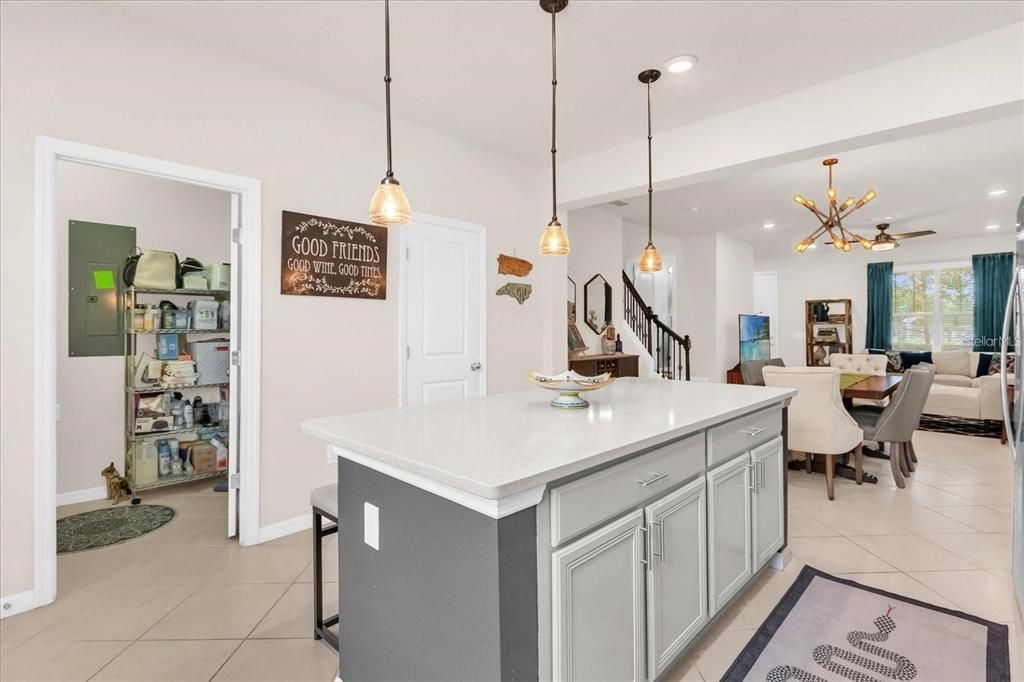 В аренду: $1,950 (2 спален, 2 ванн, 1617 Квадратных фут)