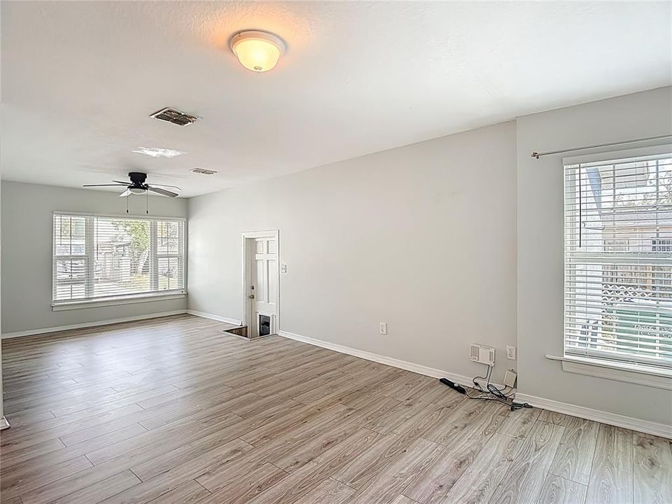 For Sale: $540,000 (4 beds, 2 baths, 2052 Square Feet)