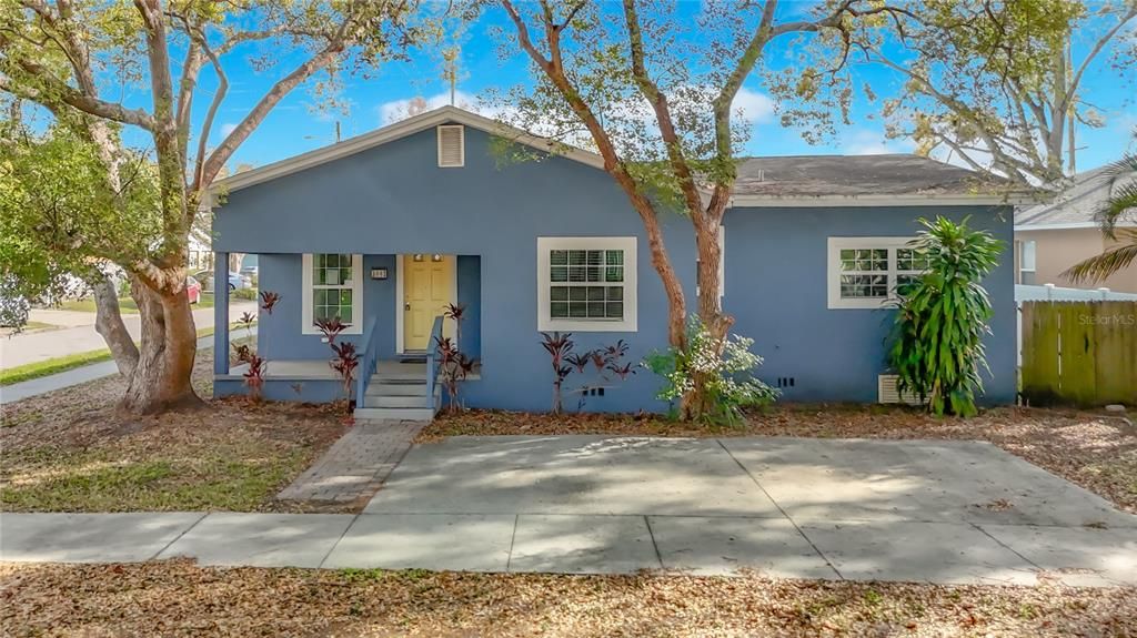 For Sale: $540,000 (4 beds, 2 baths, 2052 Square Feet)