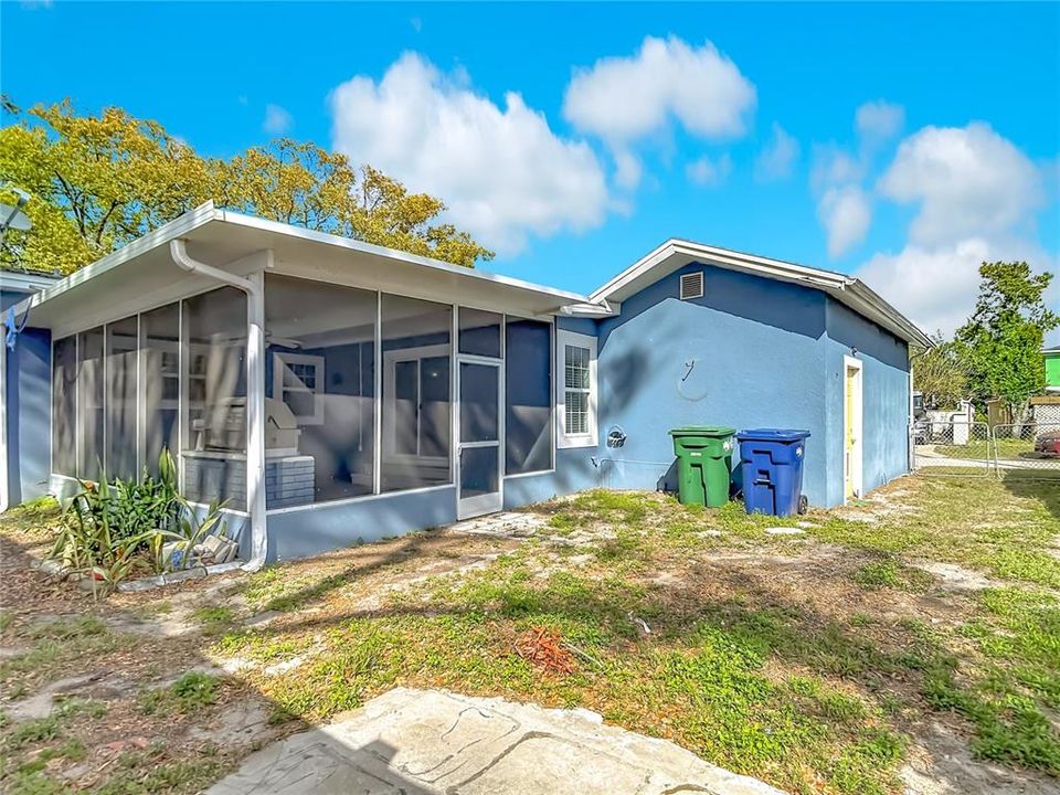 For Sale: $540,000 (4 beds, 2 baths, 2052 Square Feet)