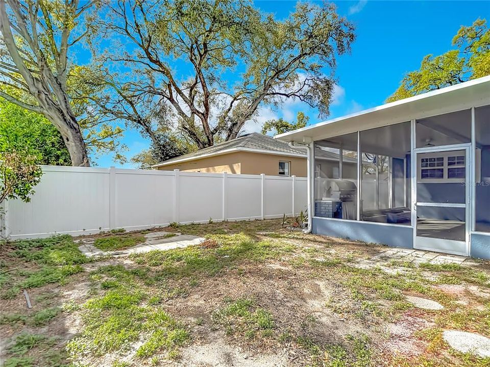 For Sale: $540,000 (4 beds, 2 baths, 2052 Square Feet)