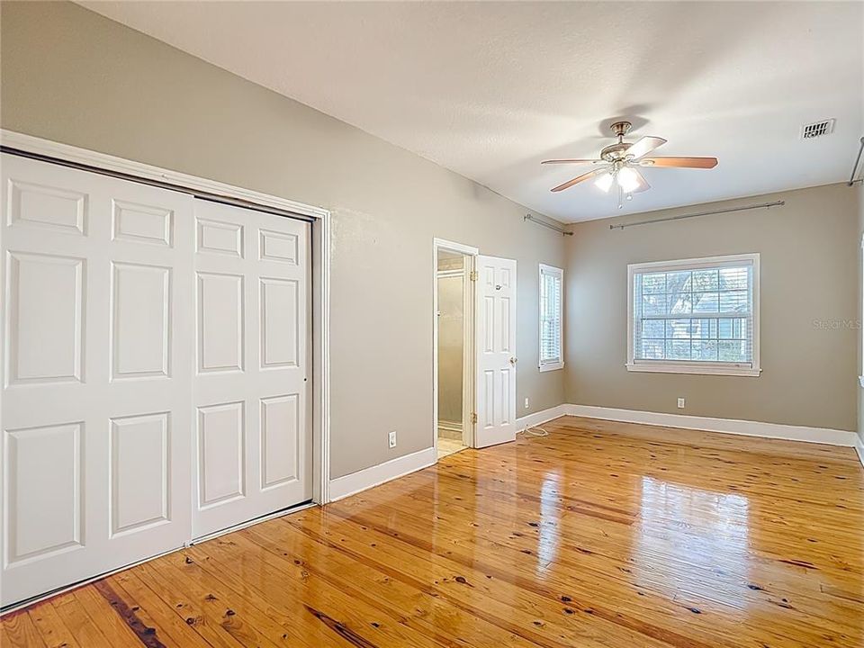 For Sale: $540,000 (4 beds, 2 baths, 2052 Square Feet)