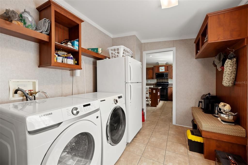 En Venta: $260,000 (3 camas, 2 baños, 1816 Pies cuadrados)