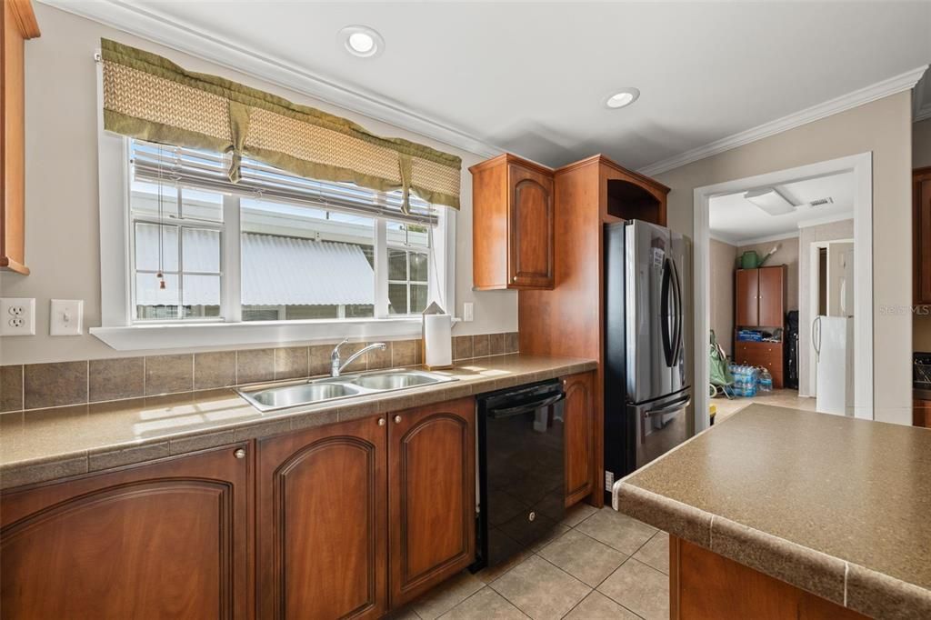 En Venta: $260,000 (3 camas, 2 baños, 1816 Pies cuadrados)