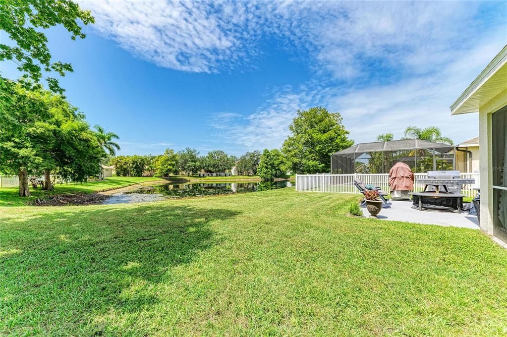 На продажу: $415,000 (3 спален, 2 ванн, 1275 Квадратных фут)