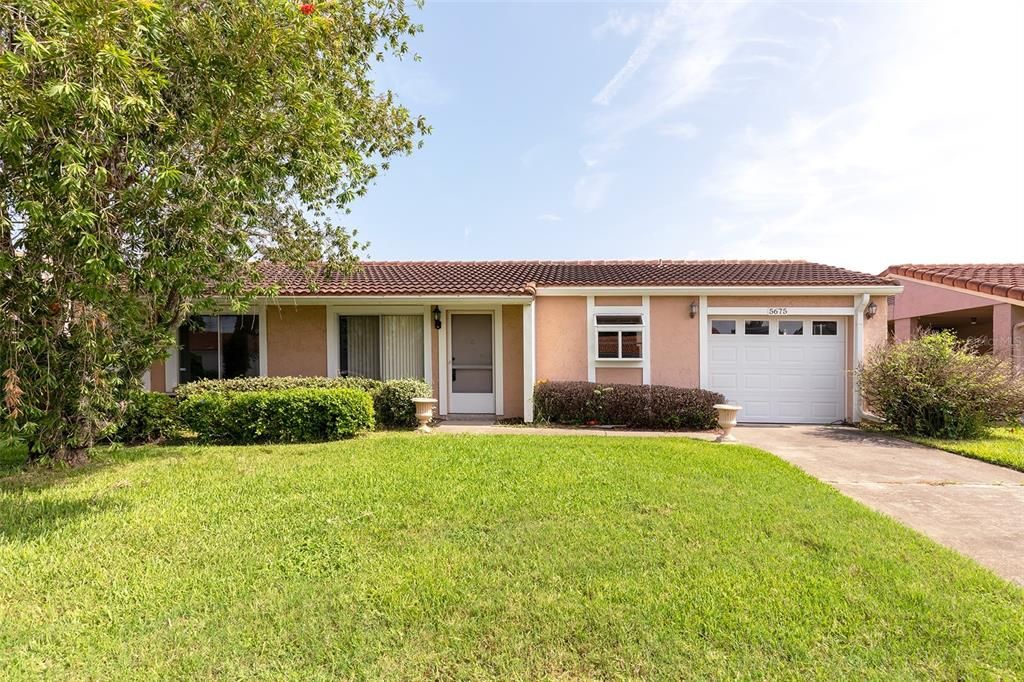 Active With Contract: $230,000 (3 beds, 2 baths, 1642 Square Feet)