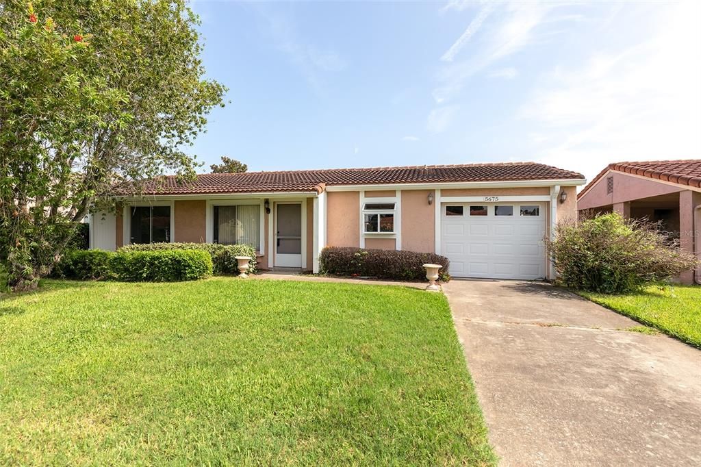 Active With Contract: $230,000 (3 beds, 2 baths, 1642 Square Feet)