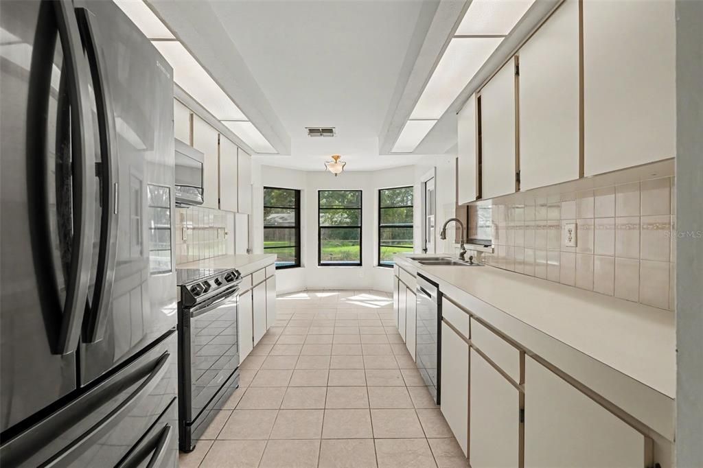 En Venta: $300,000 (3 camas, 2 baños, 1423 Pies cuadrados)