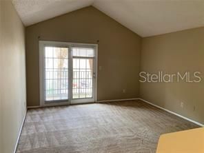 For Rent: $1,200 (1 beds, 1 baths, 662 Square Feet)