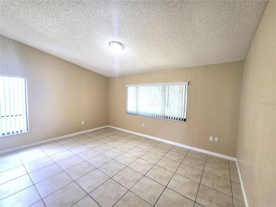 En Venta: $455,000 (3 camas, 2 baños, 1845 Pies cuadrados)