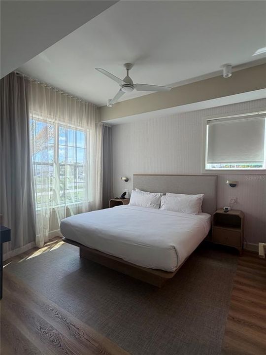 For Sale: $510,000 (1 beds, 1 baths, 960 Square Feet)