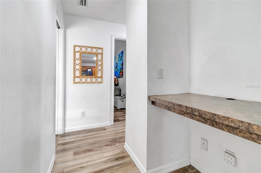 En Venta: $300,000 (3 camas, 2 baños, 1656 Pies cuadrados)