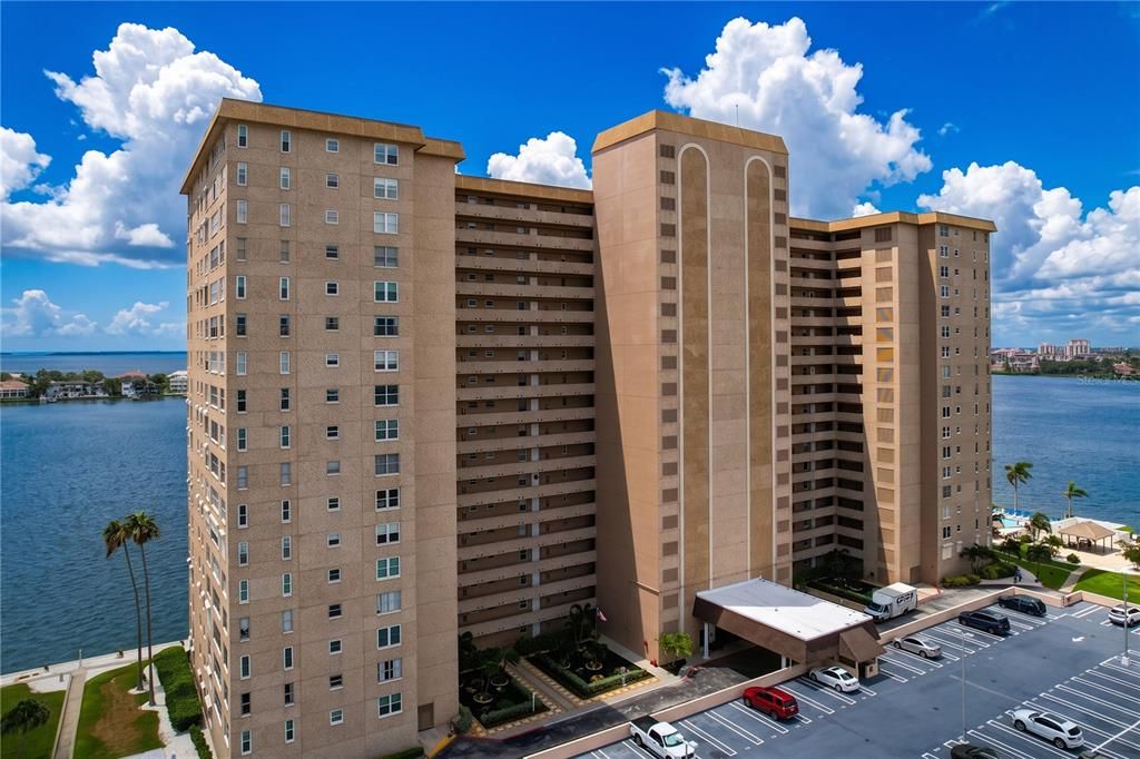 На продажу: $549,900 (3 спален, 2 ванн, 2220 Квадратных фут)