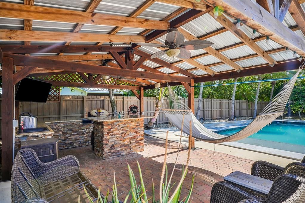 For Sale: $835,000 (4 beds, 2 baths, 2014 Square Feet)