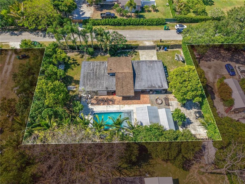 For Sale: $835,000 (4 beds, 2 baths, 2014 Square Feet)