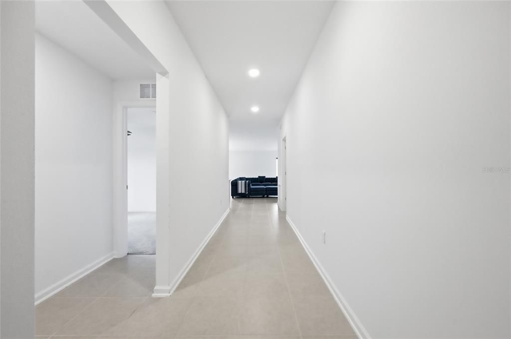 En Venta: $365,000 (4 camas, 2 baños, 1824 Pies cuadrados)