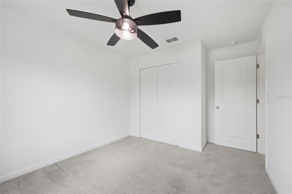 En Venta: $365,000 (4 camas, 2 baños, 1824 Pies cuadrados)