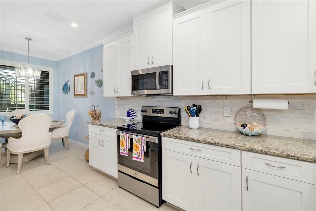 For Sale: $475,000 (2 beds, 2 baths, 1528 Square Feet)