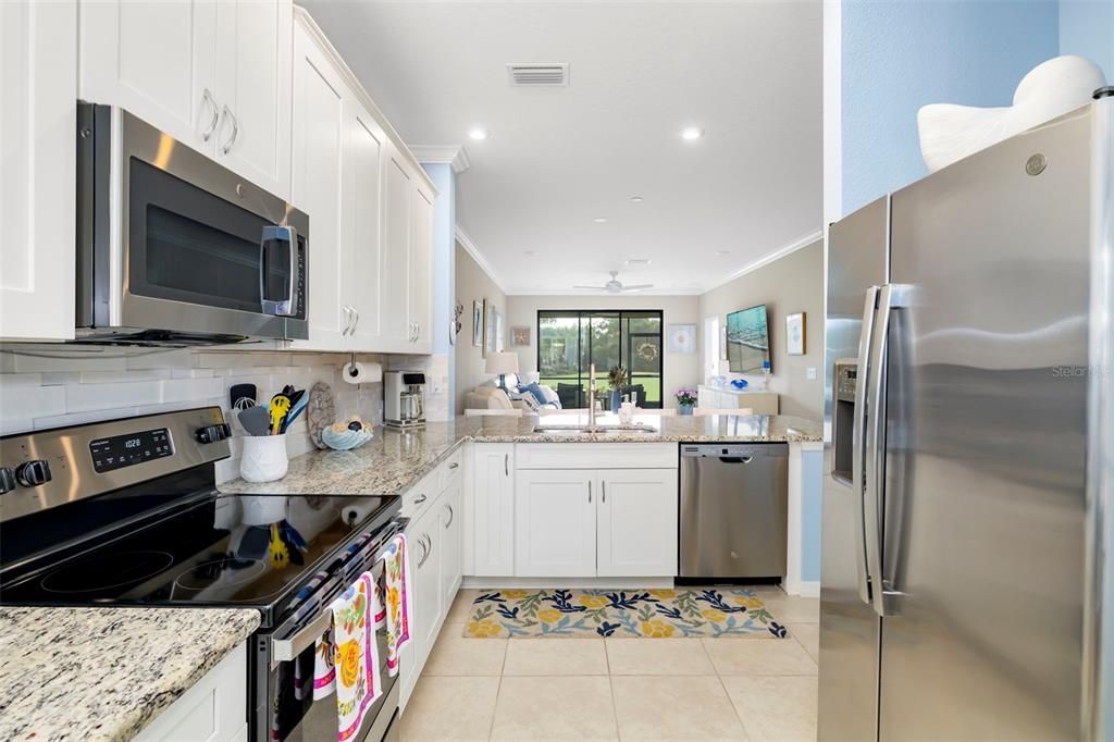 For Sale: $475,000 (2 beds, 2 baths, 1528 Square Feet)