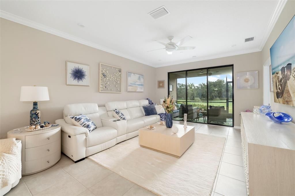 For Sale: $475,000 (2 beds, 2 baths, 1528 Square Feet)