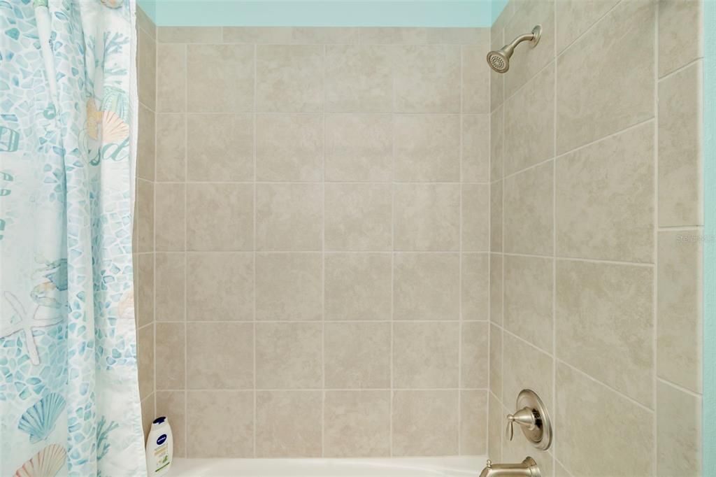 For Sale: $475,000 (2 beds, 2 baths, 1528 Square Feet)