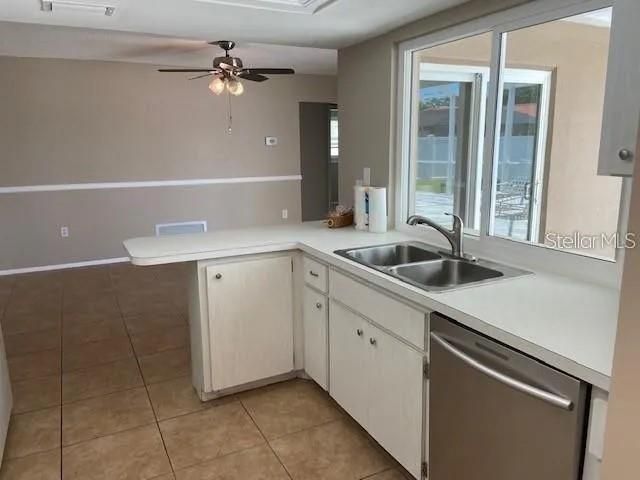 En Renta: $2,495 (3 camas, 2 baños, 1521 Pies cuadrados)
