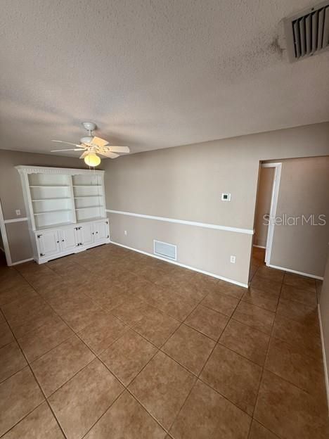 En Renta: $2,495 (3 camas, 2 baños, 1521 Pies cuadrados)