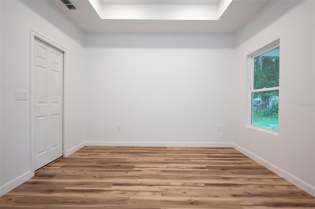En Venta: $289,900 (3 camas, 2 baños, 1241 Pies cuadrados)