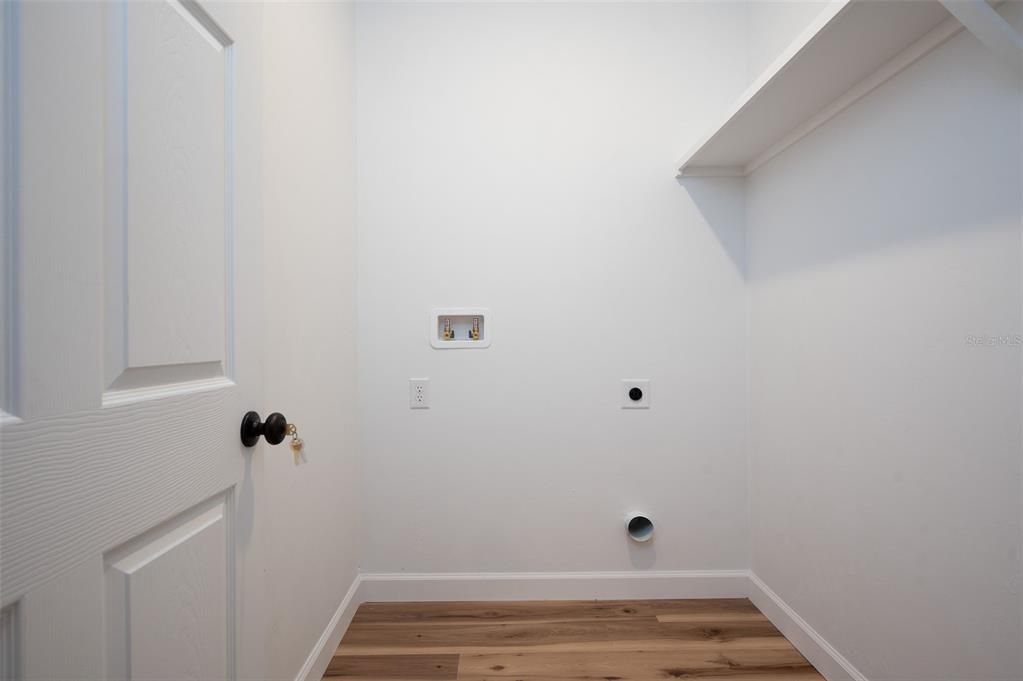 En Venta: $289,900 (3 camas, 2 baños, 1241 Pies cuadrados)