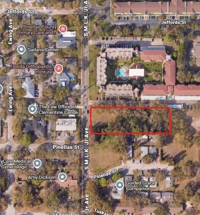 En Venta: $199,000 (0.84 acres)